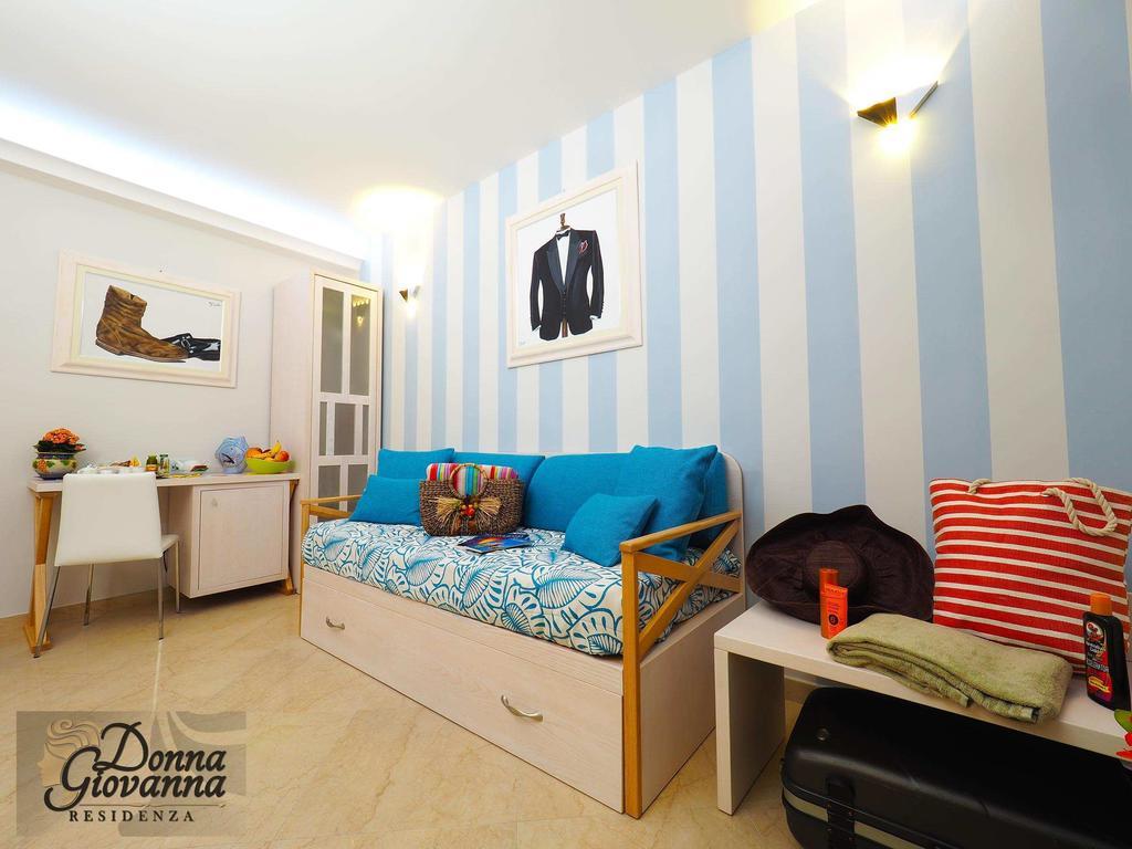 Residenza Donna Giovanna โตรเปอา ภายนอก รูปภาพ