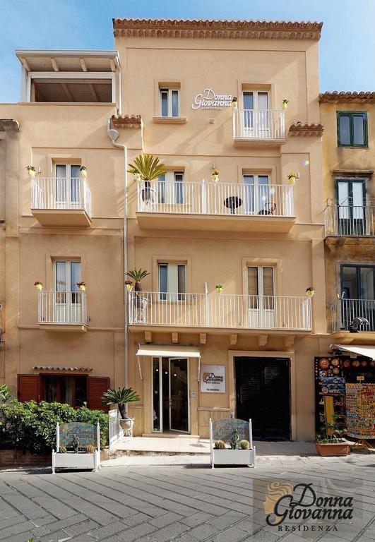Residenza Donna Giovanna โตรเปอา ภายนอก รูปภาพ