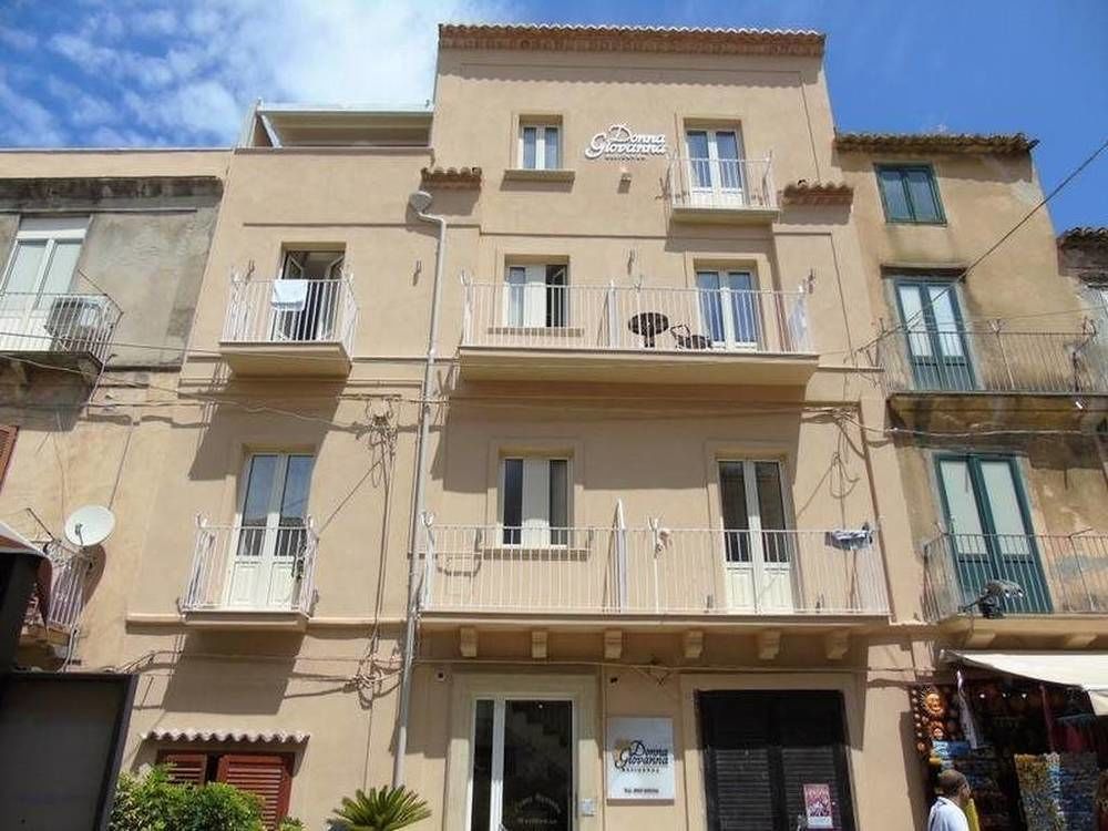 Residenza Donna Giovanna โตรเปอา ภายนอก รูปภาพ