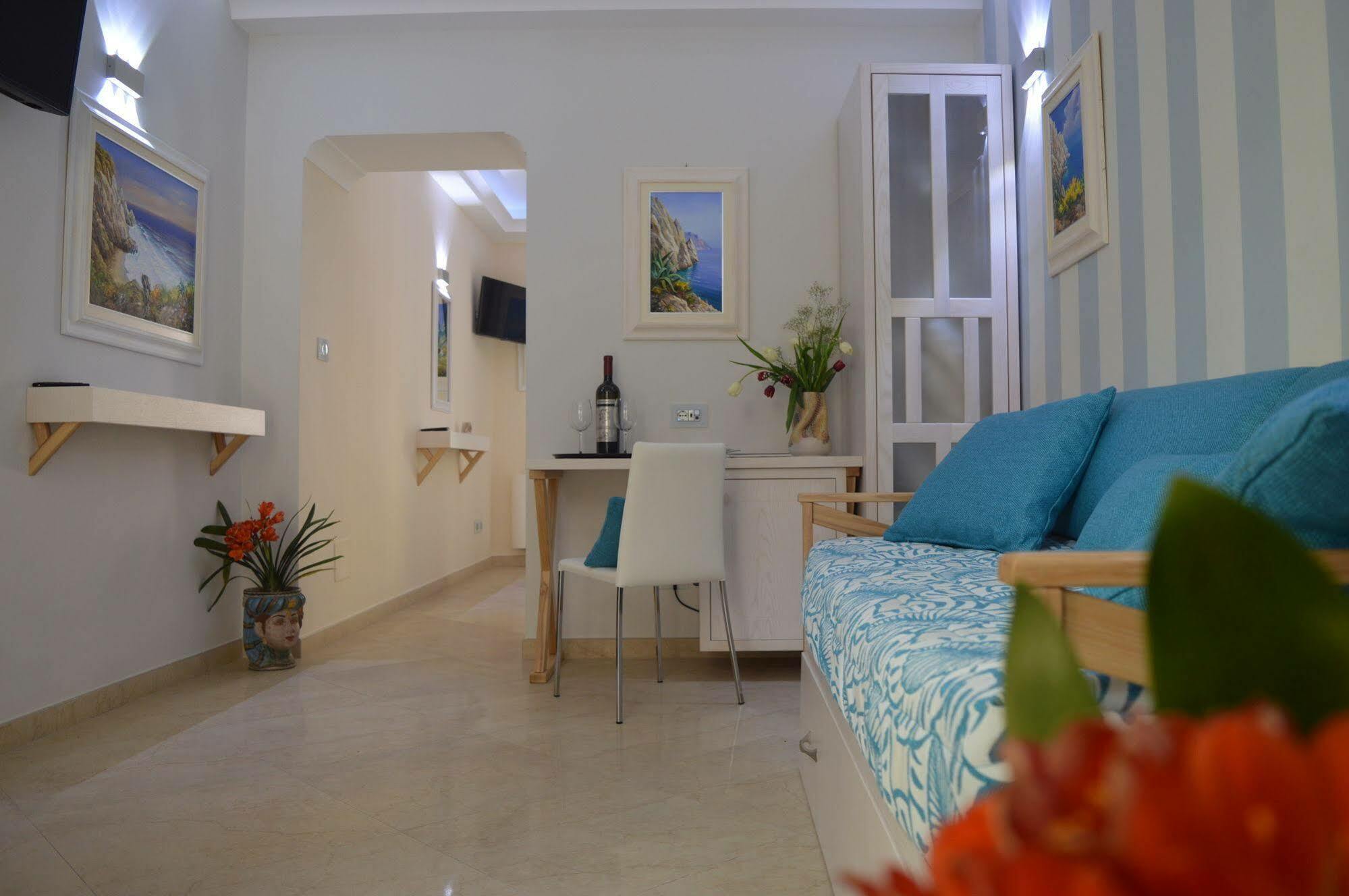 Residenza Donna Giovanna โตรเปอา ภายนอก รูปภาพ